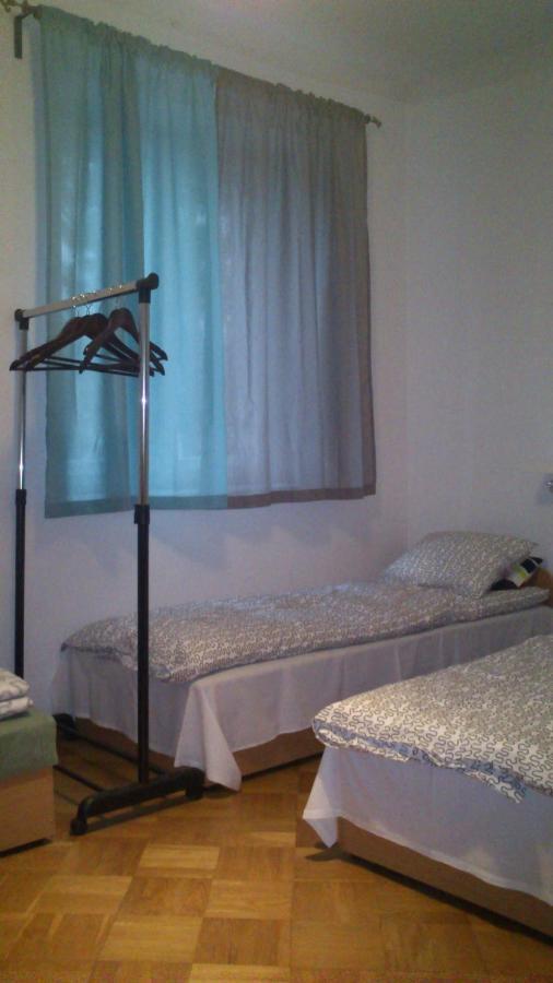 Kwatery Pracownicze Tolek Varsovia Exterior foto